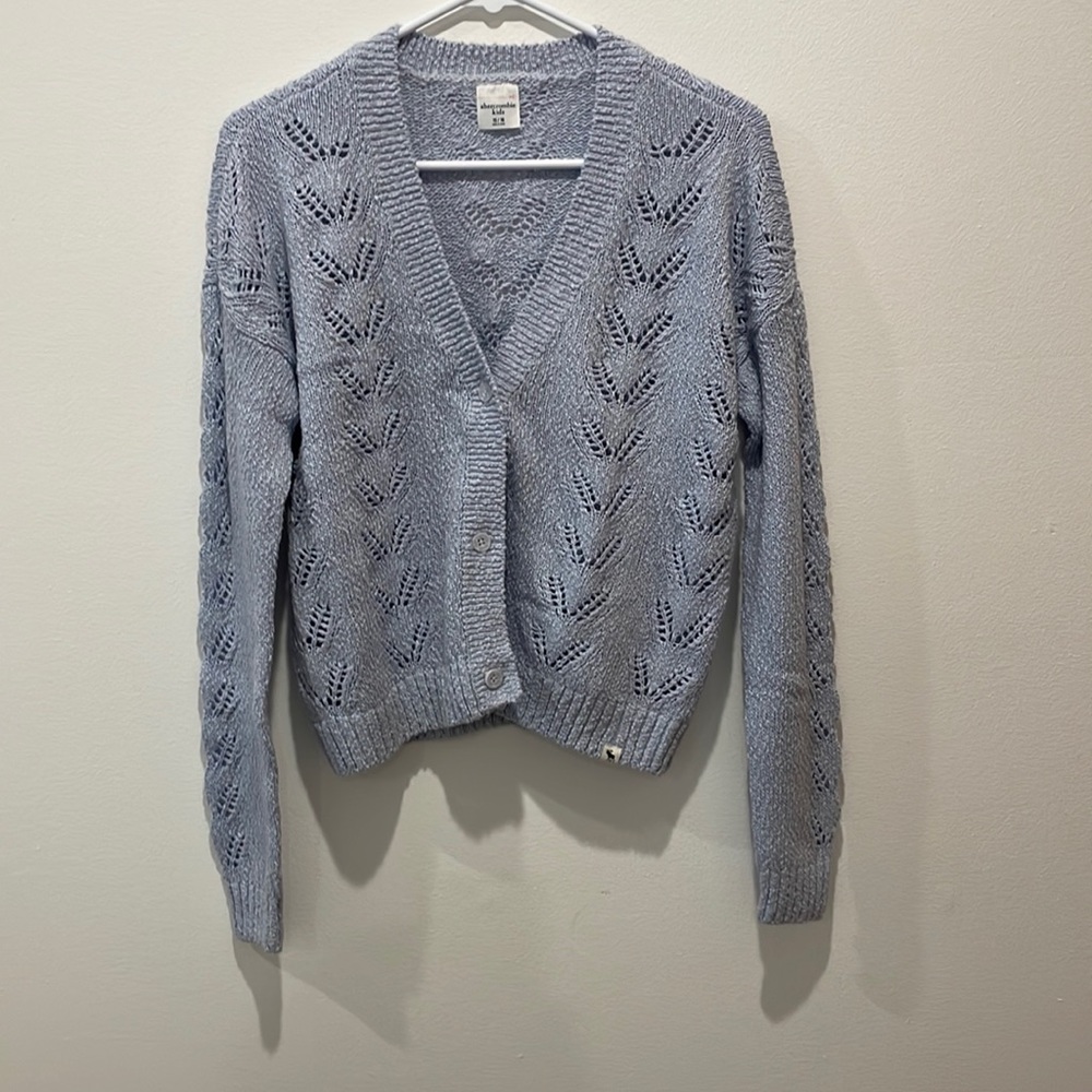 Abercrombie Kids light blue sweater size 15-16